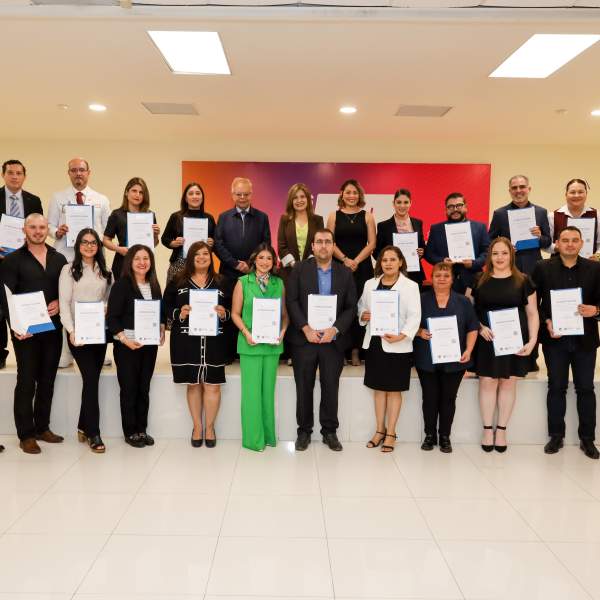 Consolida UES su calidad educativa con acreditación de 21 programas